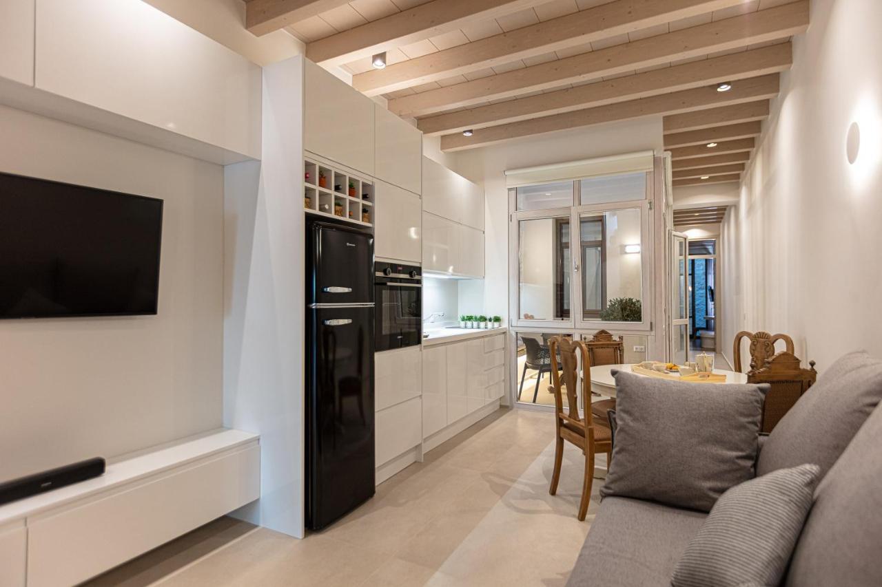 V77 Seafront Suites Rethymno Exteriér fotografie